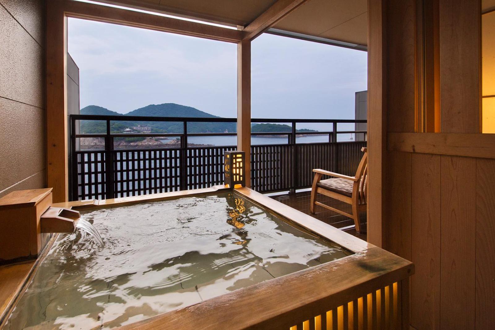 Hotel Migiwatei Ochi Kochi à Tomo Extérieur photo